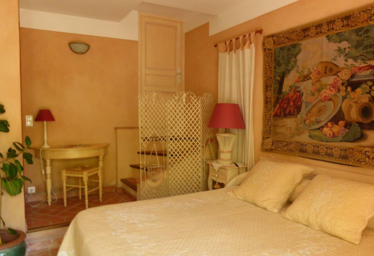 Le Bastidon Saint-Michel Bed & Breakfast Sainte-Maxime Exterior photo